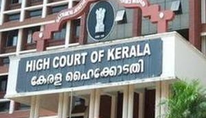 Kerala HC dismisses anticipatory bail plea of Swapna, Sarith in gold smuggling case