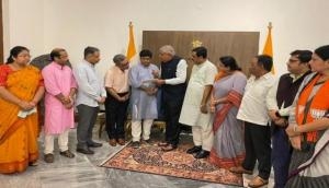 WB clashes: Bengal BJP submits memorandum to Governor, seeks armed forces deployment