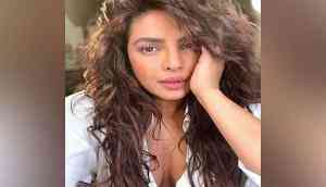Priyanka Chopra drops stunning pictures from 'Citadel' sets, husband Nick Jonas says 'Wow'