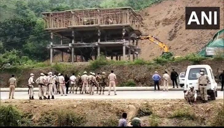 Manipur govt intensifies eviction drive against illegal encroachers, 69 houses demolished