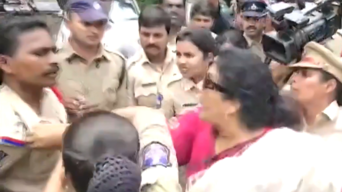 Watch: Congress leader Renuka Chowdhury holds a Policeman by his collar; denies charge