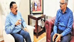 NHPC briefs Union Minister Jitendra Singh about its ongoing projects in J-K