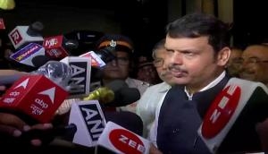 Maha political crisis: 8 independent MLAs, Fadnavis approach Maharashtra Governor for immediate floor test