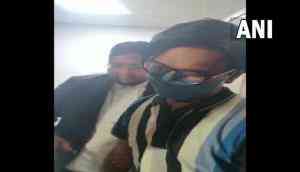 Alt News co-founder Mohammed Zubair walks out of jail as SC grants bail