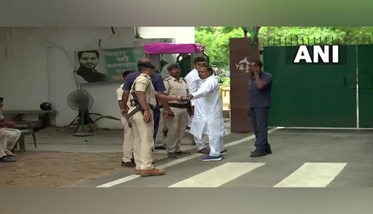 Bihar JDU-BJP rift: Congress, Left leaders converge for RJD meeting at Rabri Devi's residence