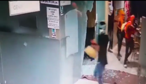 Robbery caught on cam: Dacoits stab security guard to death, rob 9 lakh cash [Watch]