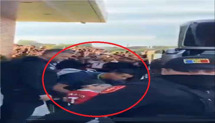 Kid dodges security, runs towards Ronaldo; watch what happens next