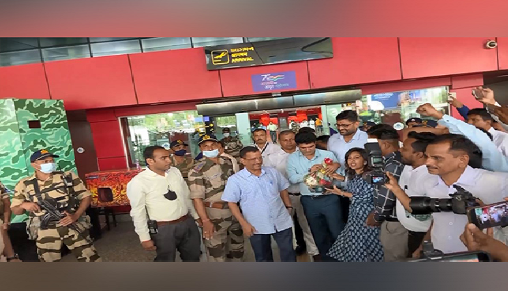 CM Kejriwal gets welcomed with 'Modi-Modi' chants in Vadodara; watch viral video here