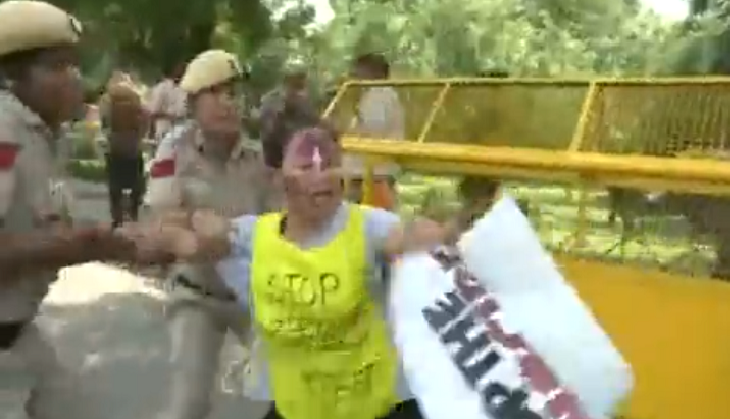 Watch: Tibetan youth protest outside Chinese Embassy; demand Tibet’s freedom