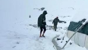 Higher reaches of Uttarakhand receive heavy snowfall