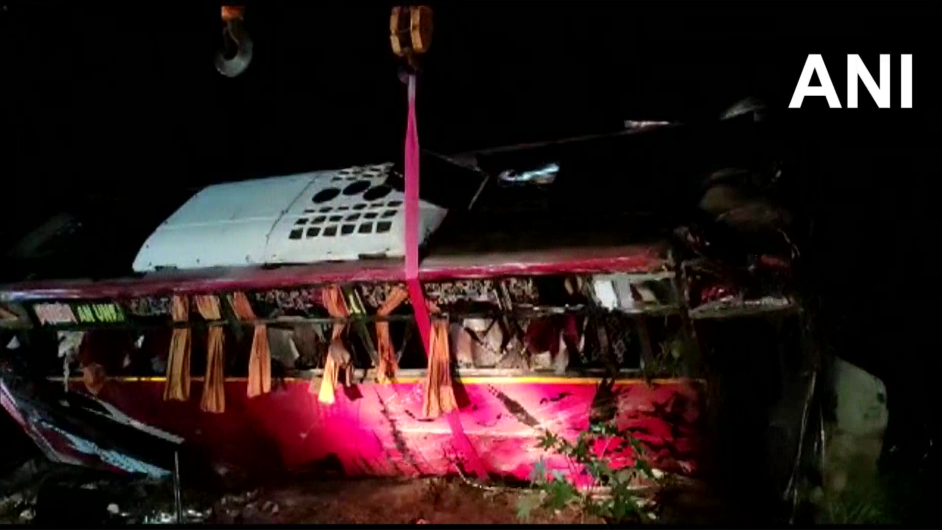 Kerala: 5 students, one teacher among 9 killed in tourist bus accident in Palakkad [Video]