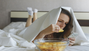 Eating after bedtime increases hunger, decreases calories burned