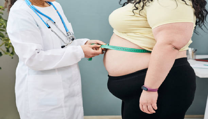 Air pollution shifts the scales in favour of female obesity
