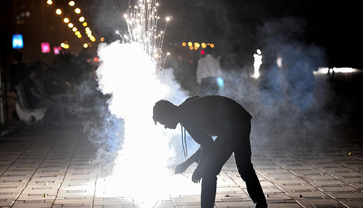 Happy Diwali 2022: Burnt your hand while bursting firecrackers? Follow these instructions