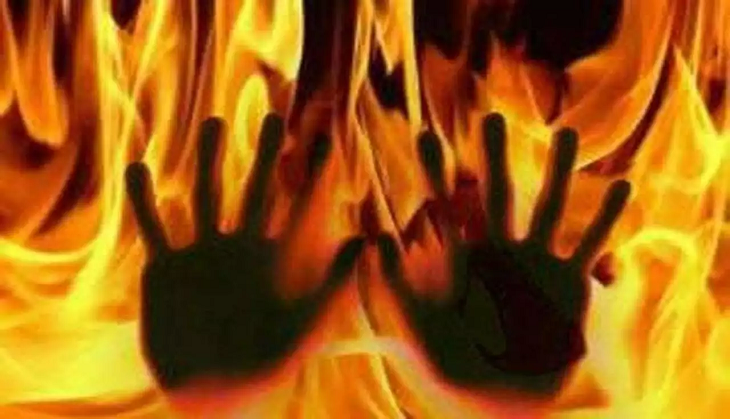 Delhi: Man burnt alive as parked car catches fire