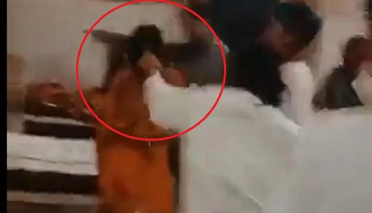 UP: District hospital nurse grabs woman patient by hair, pins her down on bed | [WATCH VIDEO]
