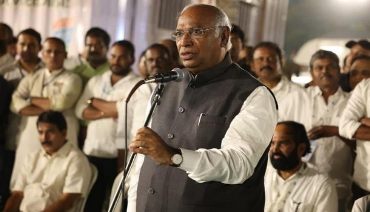 Mallikarjun Kharge interacts with Bharat Yatris; credits them for bringing positive energy 