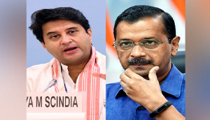 Jyotiraditya Scindia digs up Kejriwal's past statements on stubble burning, says ‘Then do it’