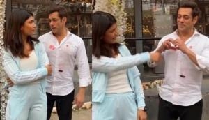 Salman Khan recreates his iconic song Saathiya Tune Kya Kiya with boxer Nikhat Zareen [VIDEO]