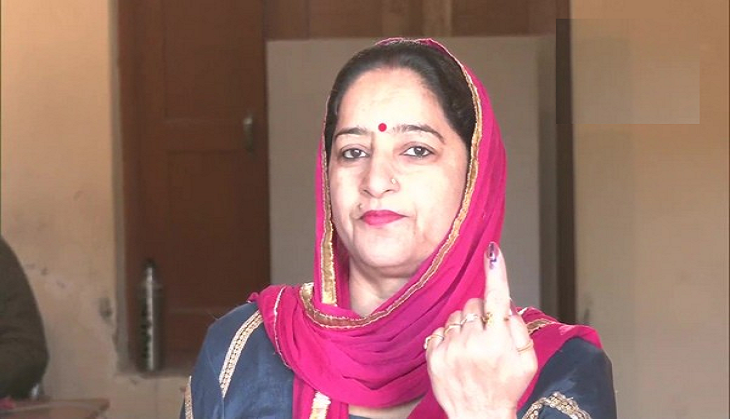 5.02 pc voter turnout recorded till 9 am in Himachal Pradesh Polls