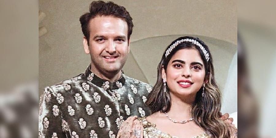 Isha Ambani, Anand Piramal blessed with twins
