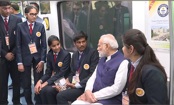 PM Modi inaugurates Nagpur Metro phase I, takes ride