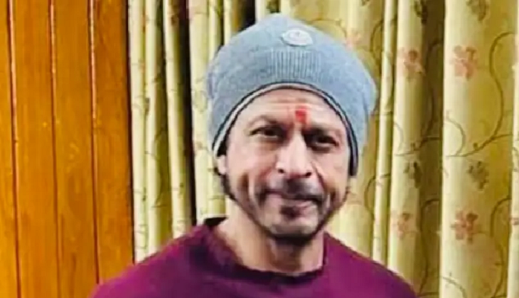 Shah Rukh Khan Sports Red Teeka In Viral Pics From Vaishno Devi