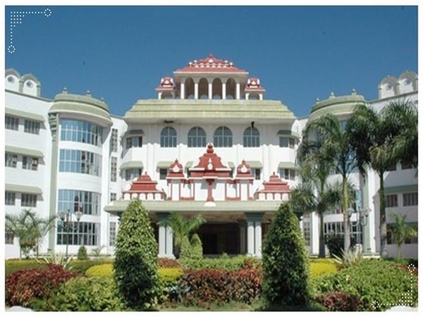 Madras HC directs State government to promote Tamil language