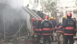 Delhi: Fire breaks out inside Vikaspuri building, fire tenders at spot