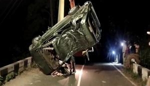 Tamil Nadu: 8 killed as devotees' car falls into 40-feet-deep pit