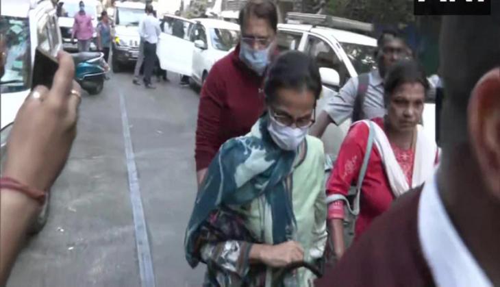 ICICI Bank-Videocon case: CBI seeks three-day custody of Videocon chairman, Chanda and Deepak Kochhar