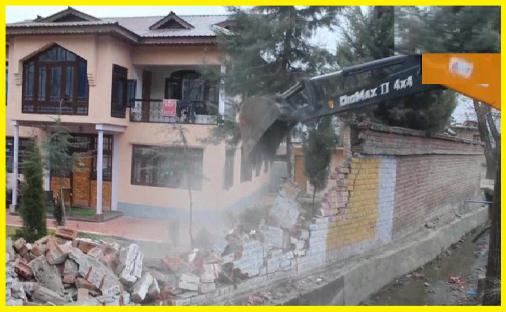 J&K: Boundary wall of Hizbul Mujahideen terrorist chief Amir Khan's house in Pahalgam razed