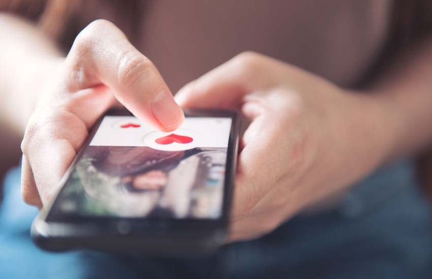 Expensive gifts scam: Nigerian scammers arrested for duping Indian woman on dating app