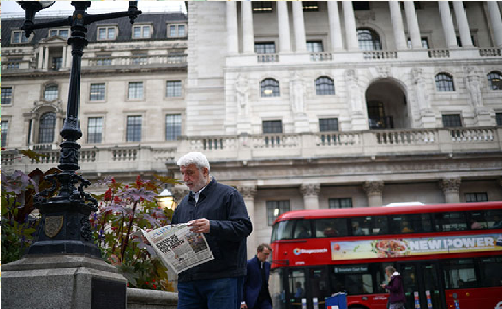 Layoff Season: US media witness massive job cuts