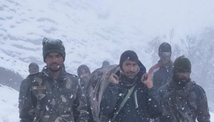 J-K: Indian Army rescues pregnant woman; amid snowfall jawans carried her on shoulders for 5 km in Kupwara village