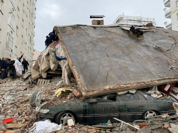 Earthquake: Death toll climbs to 500 in Turkey and Syria 