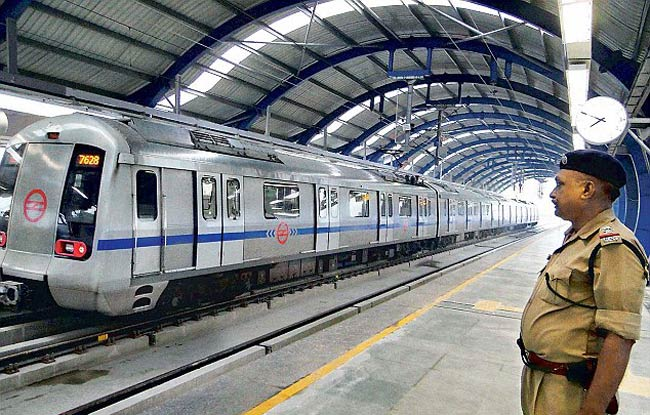 Man jumps in front of train at Delhi's Mayur Vihar-1 metro station, dies
