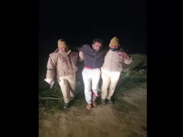 Uttar Pradesh: This cow smuggler opened fire at police team at 4 am; 2 accused managed to escape