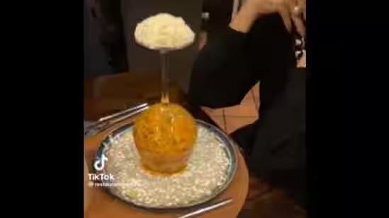Taken too far! Watch restaurant serves pasta in upside down wine glass; internet baffled