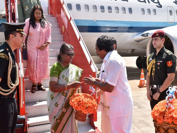 TN: President Murmu arrives at Madurai, to grace Mahashivaratri celebrations
