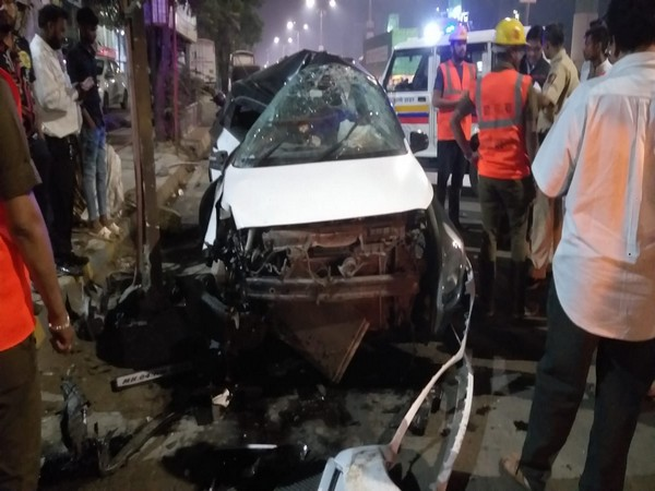 Maharashtra: Youth killed, another injured after speeding car rams into electric pole