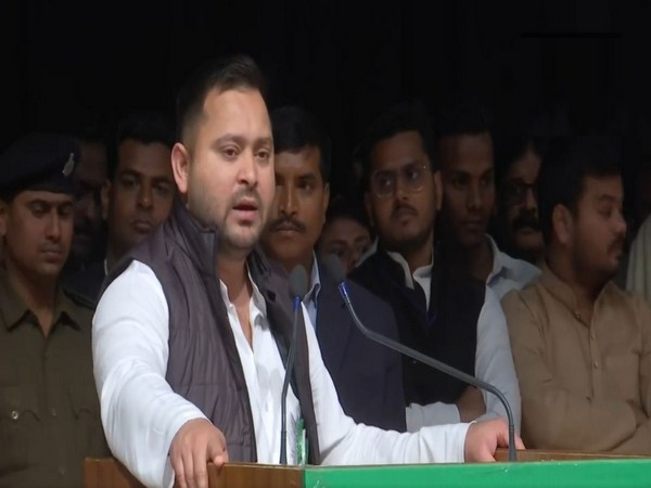 After Rabri-Lalu, CBI summons Tejashwi Yadav in land-for-jobs case