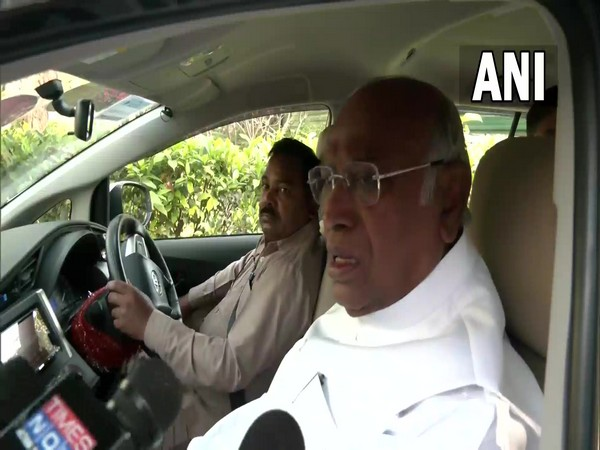 Opposition will raise issues of inflation, unemployment, raids by CBI-ED during budget session: Mallikarjun Kharge