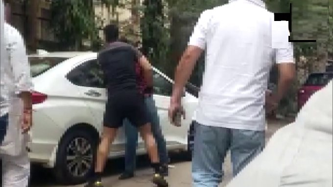 Delhi Shocker: Delivery man thrashed for not having change money