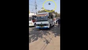 Viral Video: Traffic constable rescues pigeon hanging from kite string