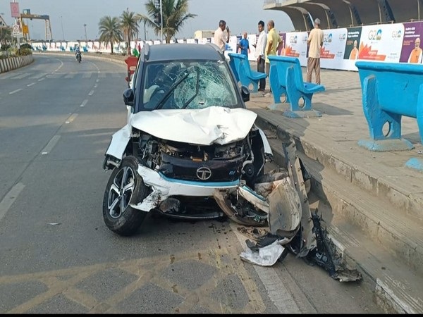 Mumbai: Tech firm CEO dies after speeding car hits her