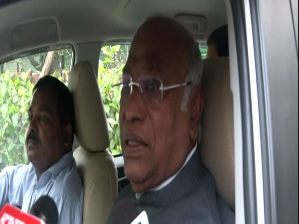 Delhi Police notice to Rahul Gandhi: ‘Wouldn't be scared by such actions, we will stand strong,’ says Congress president Mallikarjun Kharge