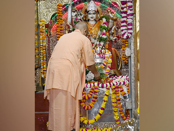UP CM performs 'puja' at Maa Pateshwari temple on first day of Chaitra Navratri