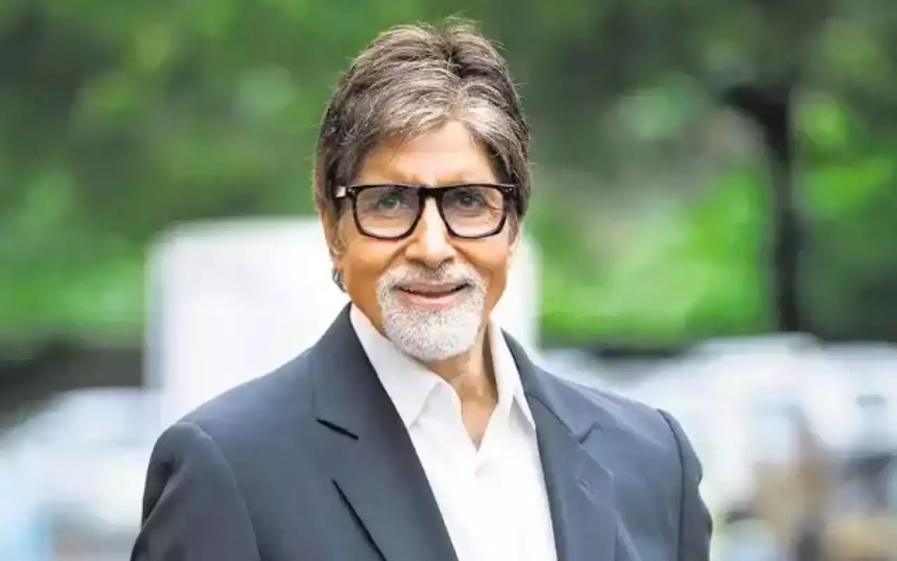 Amitabh Bachchan captures rare view of sky with 5 planets aligned together