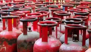 Commercial LPG cylinder prices slashed by Rs 91.50 in National Capital